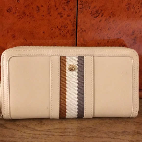 Spartina 449 Handbags - Spartina 449 Boutique Leather Wallet